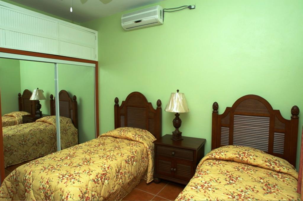 Ocean Terrace Condominiums The Valley Rom bilde